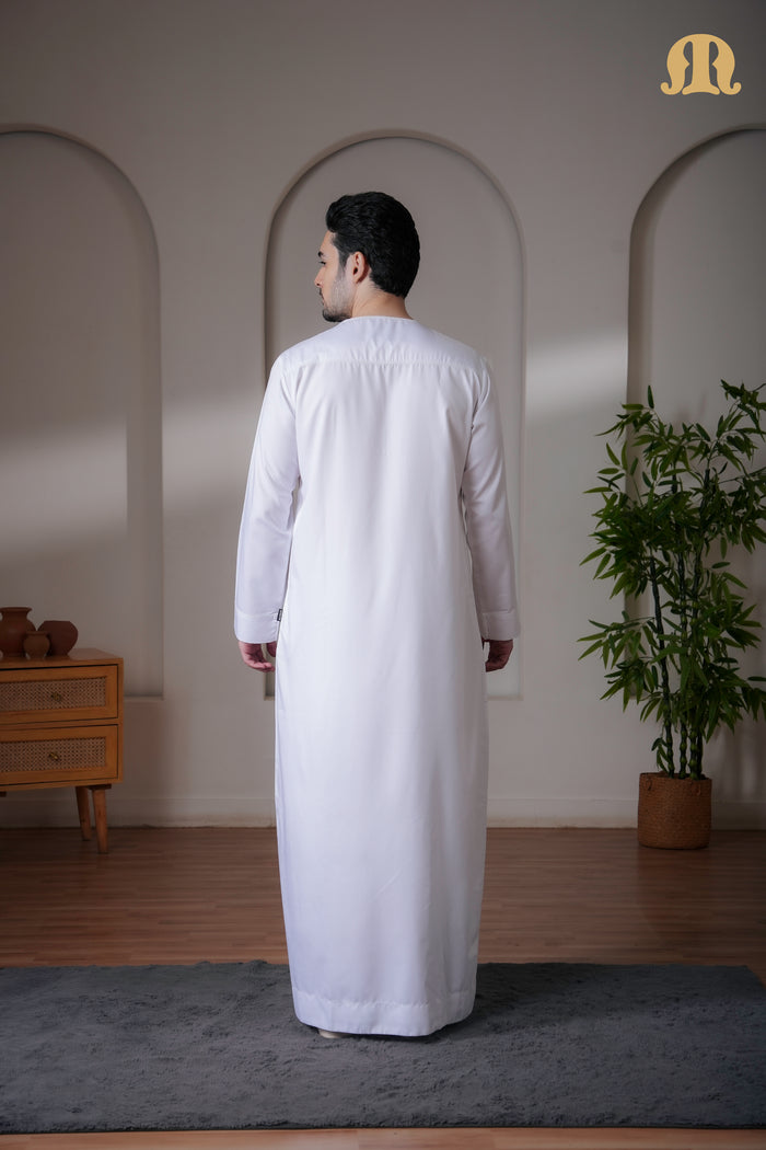 Kurvig Omani 2.0 White Thobe Mens