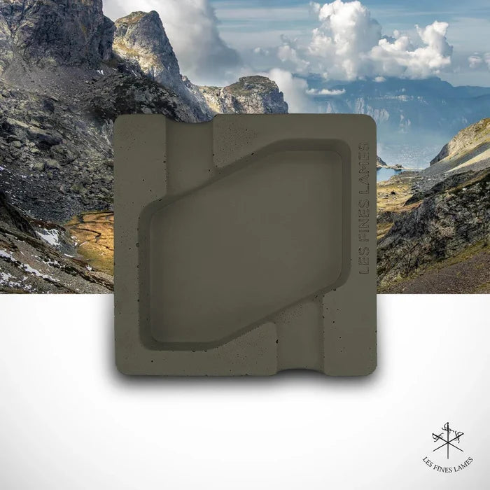 Les Fines Lames Olive Green Concrete Ashtray DYAD - AS0607014