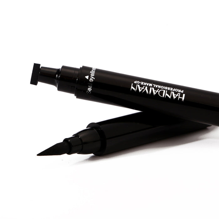 MA582 - 2-in-1 black waterproof double-ended triangle seal eyeliner