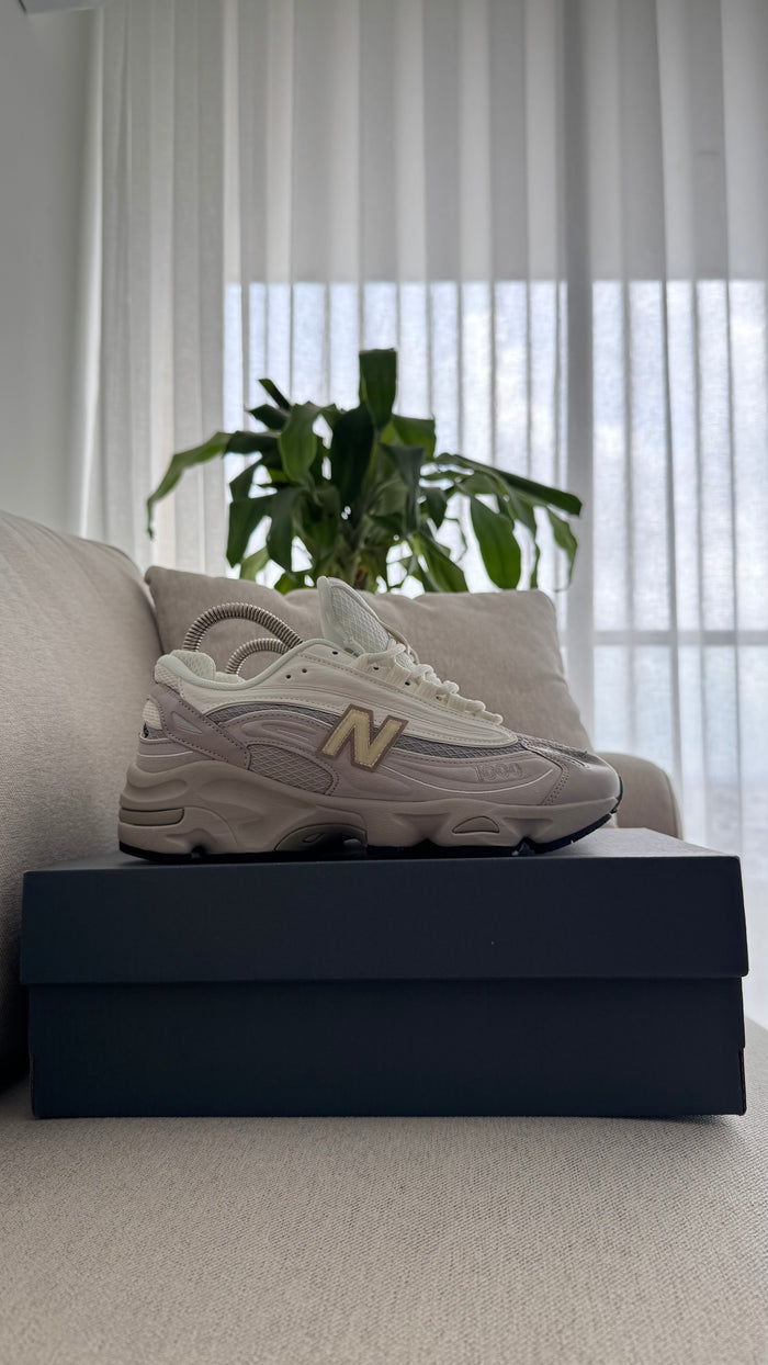 NEW BALANCE 1000 BLANCO LILA