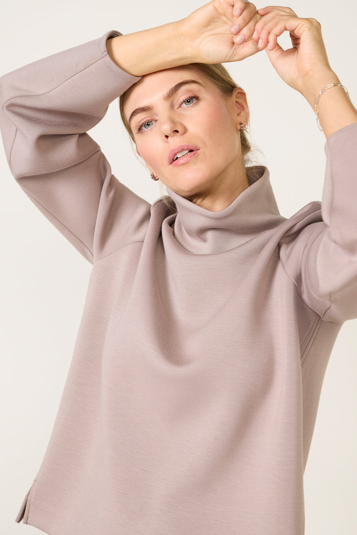 AirEssentials Luxe Top