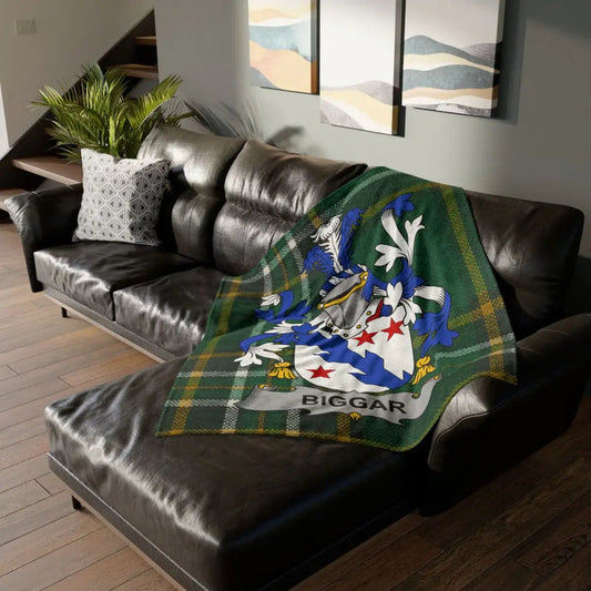 Biggar Family Crest Plaid Blanket