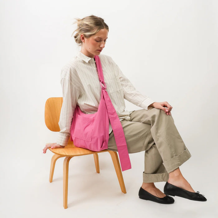 Bolso Thread Mini Slouchy Bag Bubblegum