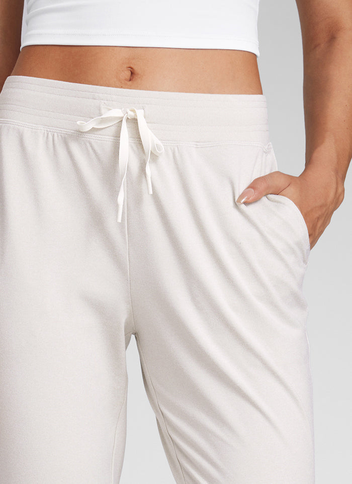 CRZ YOGA Women's Cloud Jersey Capri Joggers 25'' with Pockets Milky White