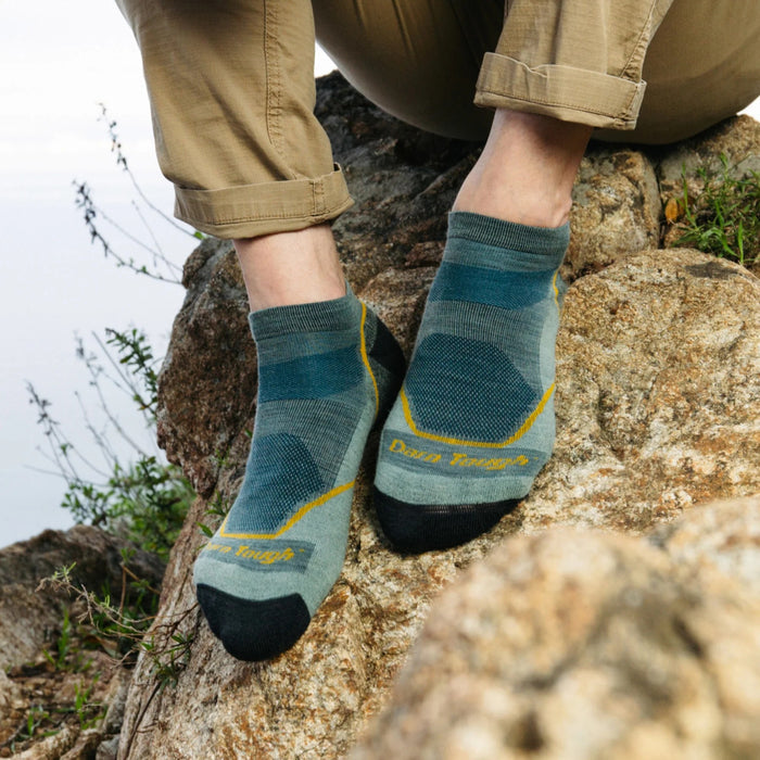 Darn Tough Socks Men's Light Hiker No Show Lightweight