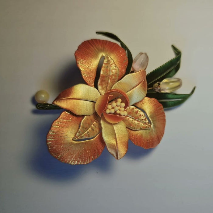 Handmade Thread-Wrapped Iris Brooch - Artisanal Chanhua Floral Pin
