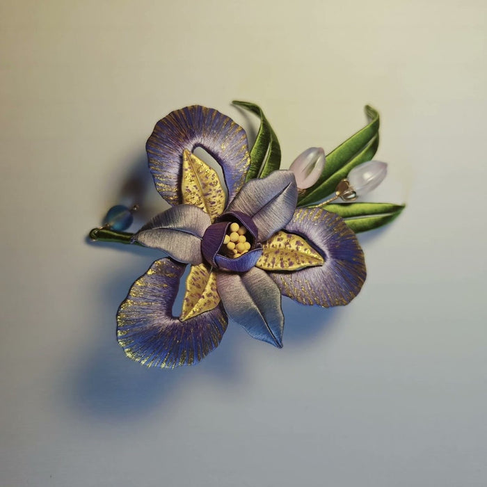 Handmade Thread-Wrapped Iris Brooch - Artisanal Chanhua Floral Pin