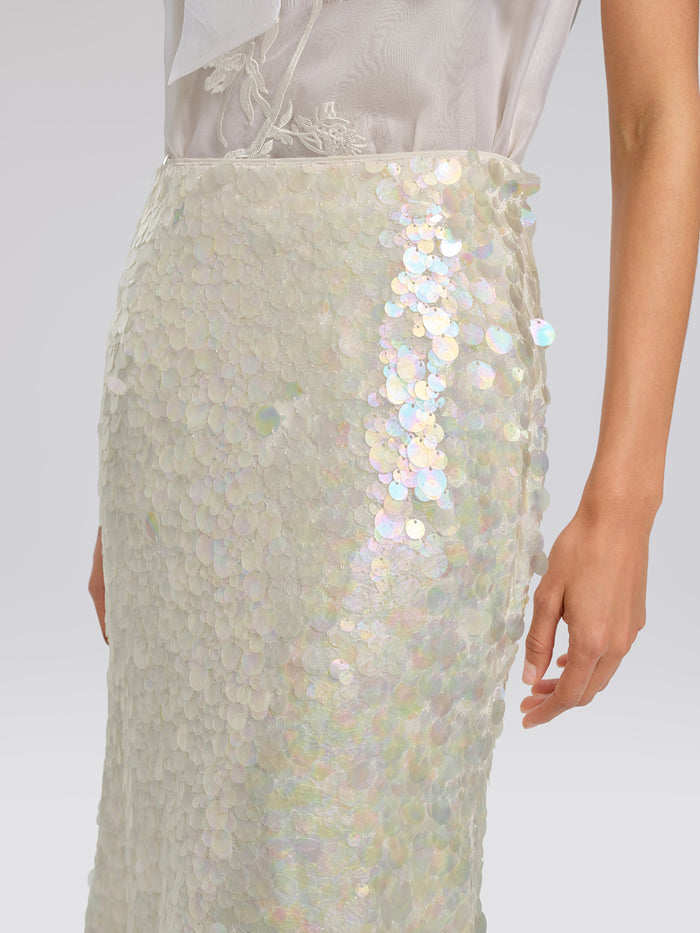 Casual clothing piece with relaxed fit and soft texture