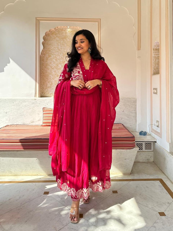 Kashish Threadwork Mul Anarkali Set- Pink