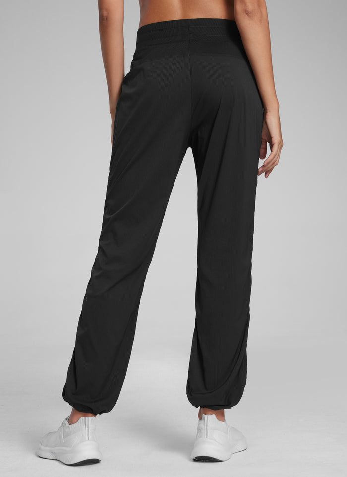 CRZ YOGA Women's Lightweight Straight Leg Workout Pocket Pants 28" Black