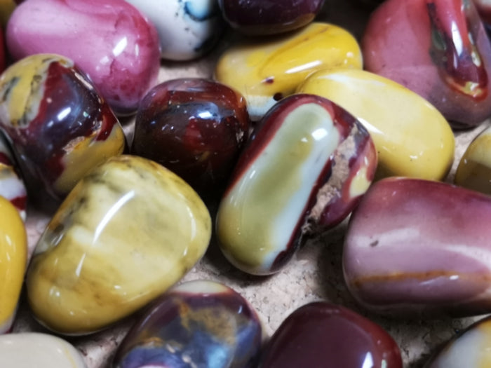 Earthstore® MOOKAITE crystal stunning gemstone (Large)