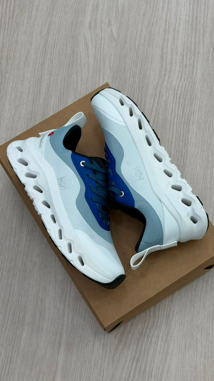 ON CLOUD GRAFITY BLANCO AZUL