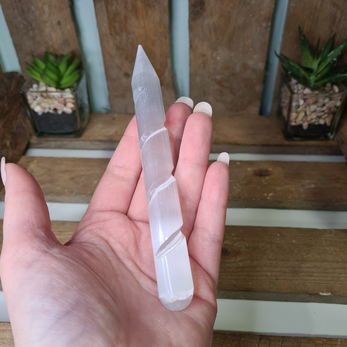 Earthstore® Selenite Spiral Wands - 147mm (Point One Ends) 60gms