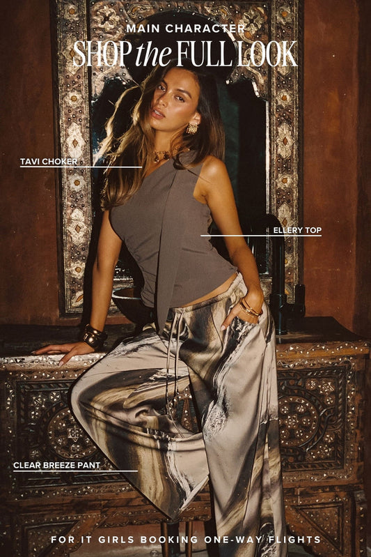 Piece with refined detailing and a flattering silhouette.