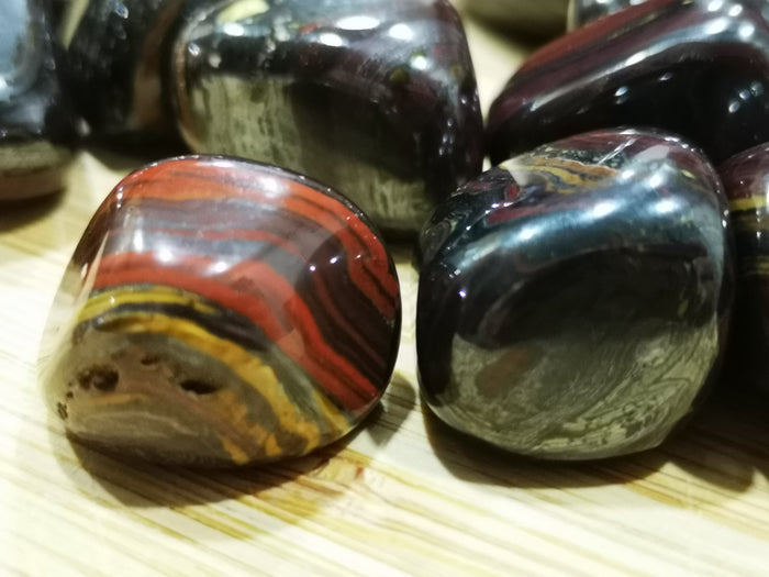 Earthstore® Tiger IRON healing crystal - (A GRADE)