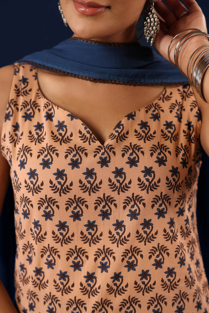 Women’s Sleeveless Cotton Kurta and Farshi Salwar with Dupatta