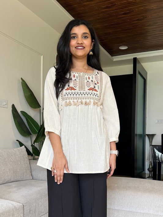 Zuri Off White Top- Tassel